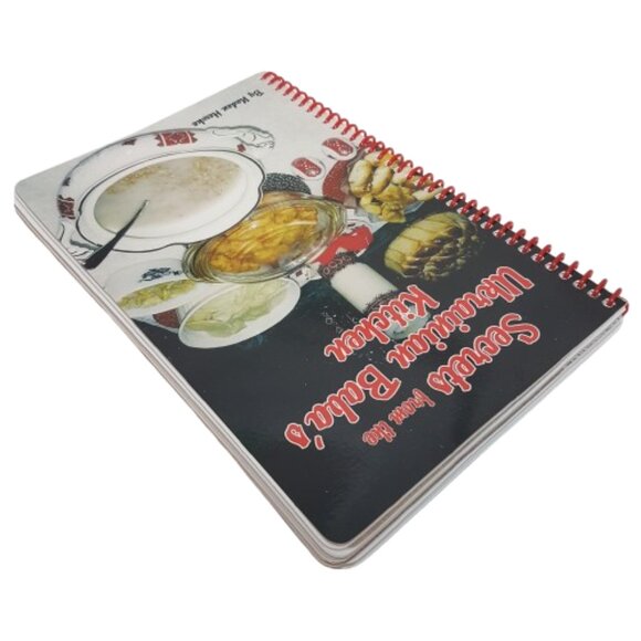 Secrets from the Ukrainian Baba's Kitchen by Naden Hewko Signed by the Author - Picture 11 of 14